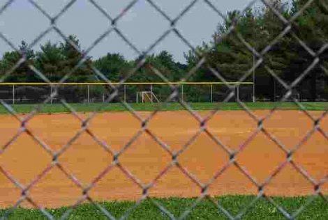 Baseball Mom Can't Sue Board Of Education
