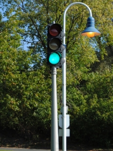 traffic lawyer rule for green lights